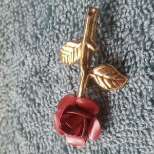 Red Rose Gold Pin